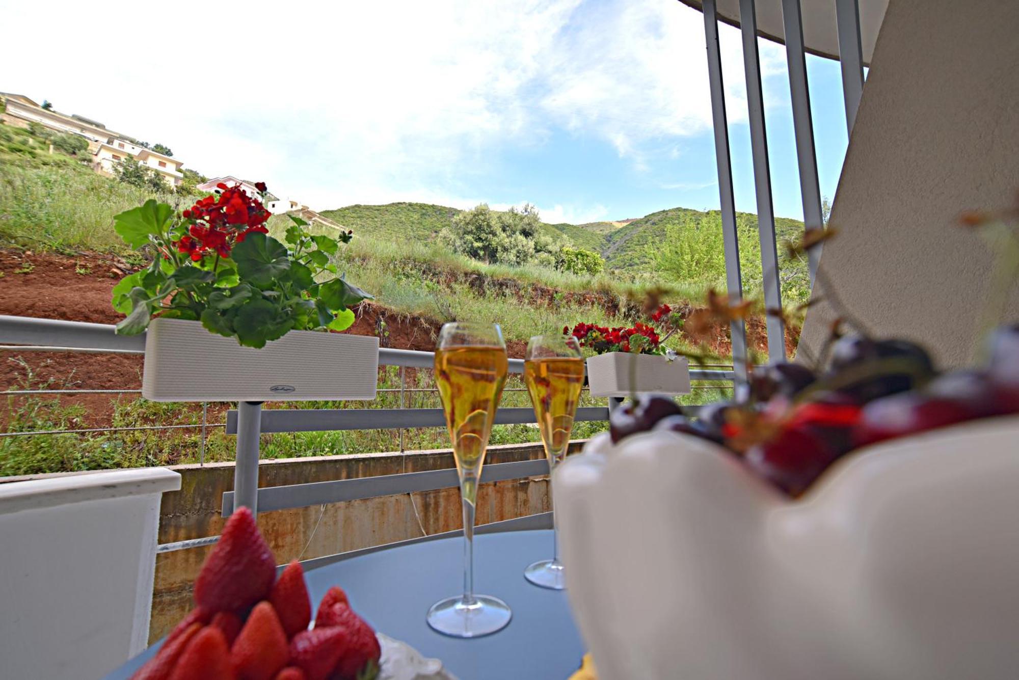 Sunrise Suites Vlorë Extérieur photo